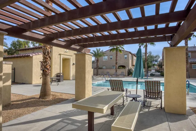 $467,000 | 436 Via De La Paz, Palm Desert, CA 92211