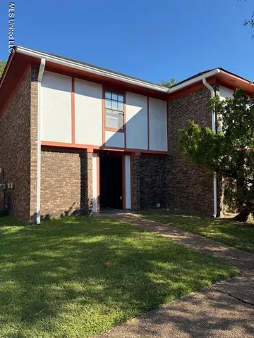 $1,400 | 2432 River Oaks Boulevard, Unit B, Jackson, MS 39211