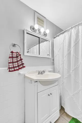 $415,000 | 18 Westbrook Road, Worcester, MA 01602