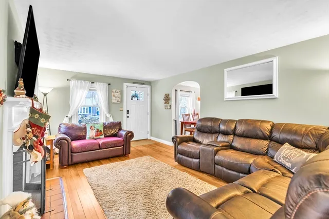 $415,000 | 18 Westbrook Road, Worcester, MA 01602