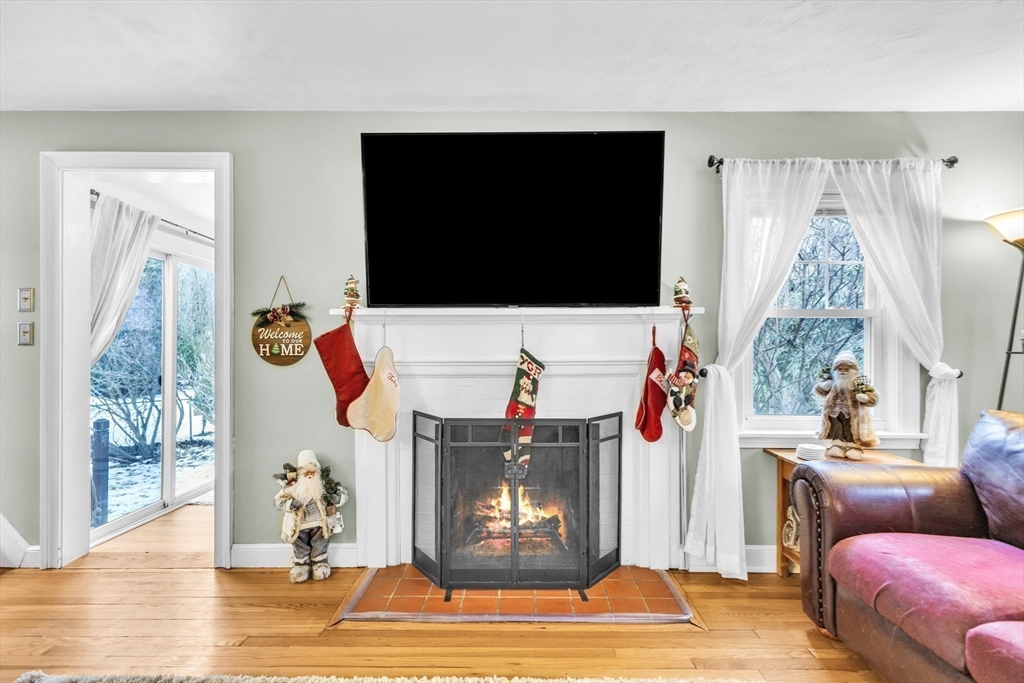 18 Westbrook Road Worcester, MA 01602 - Photo 5 of 23 Gallery Image 5