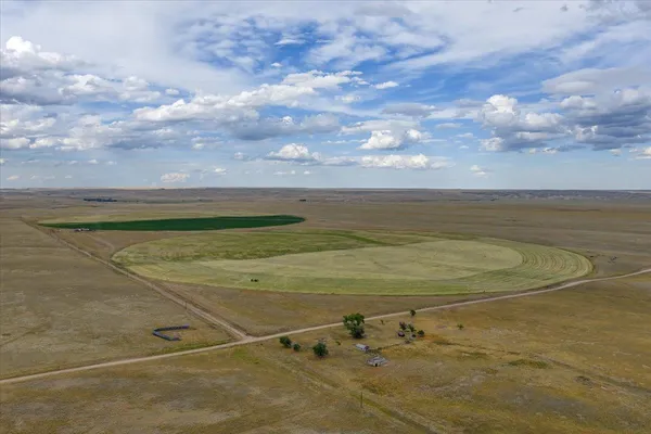 $985,000 | 5798 Road 146 Van Tassell Wy, Van Tassell, WY 82242