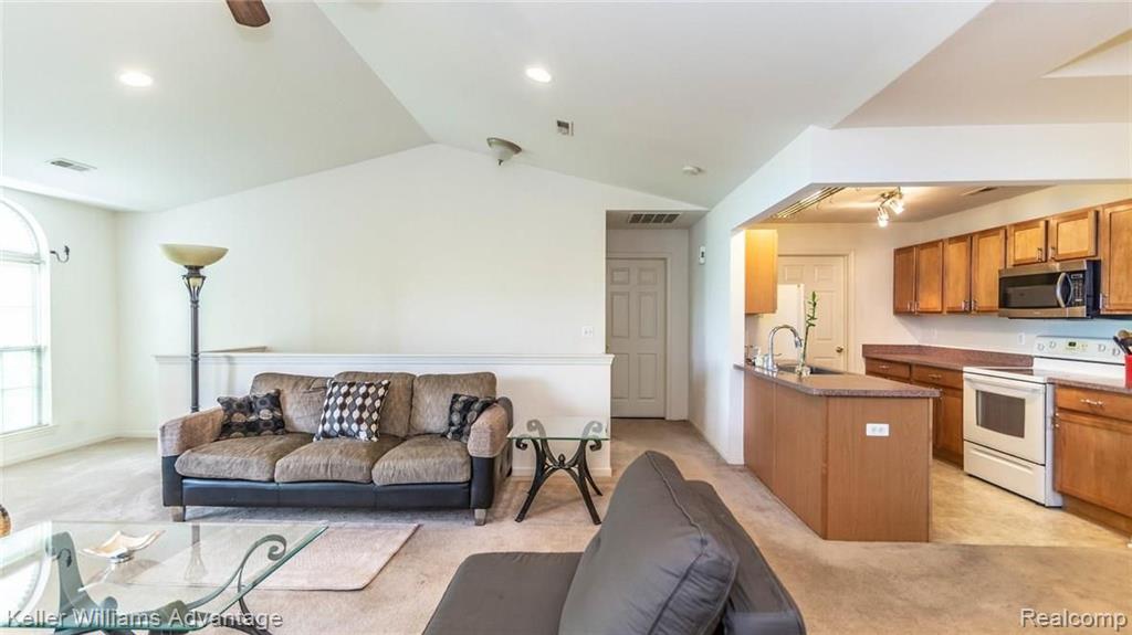 11790 Farmington Road Livonia, MI 48150 - Photo 6 of 32