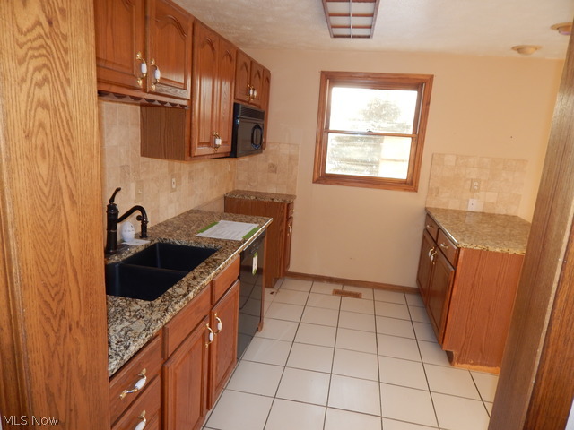 4964 Windfall Road Medina, OH 44256 - Photo 10 of 15 Gallery Image 10