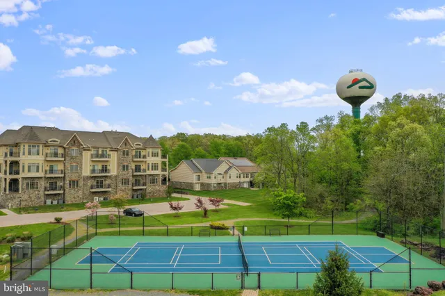 a view of an outdoor space and a yard