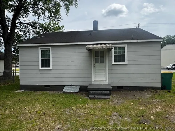 $900 | 1009 Cherry Street, Lumberton, NC 28358