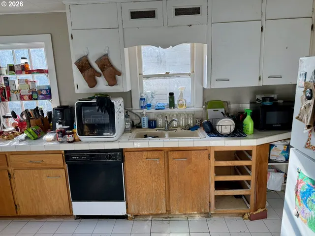 $650,000 | 7875 Southwest Green Lane, Beaverton, OR 97008