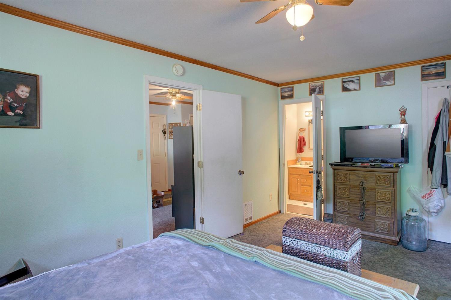 1808 Reuben Road Glendale, OR 97442 - Photo 4 of 33 Additional Photo