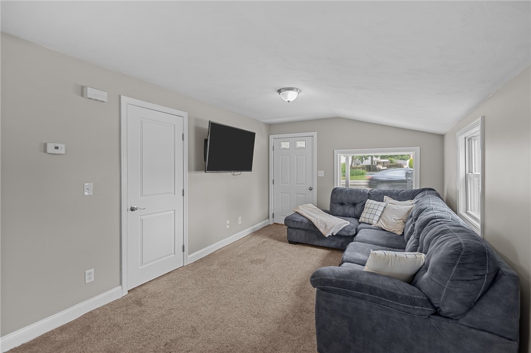 754 High Street Cumberland, RI 02864 - Photo 10 of 22 Gallery Image 10