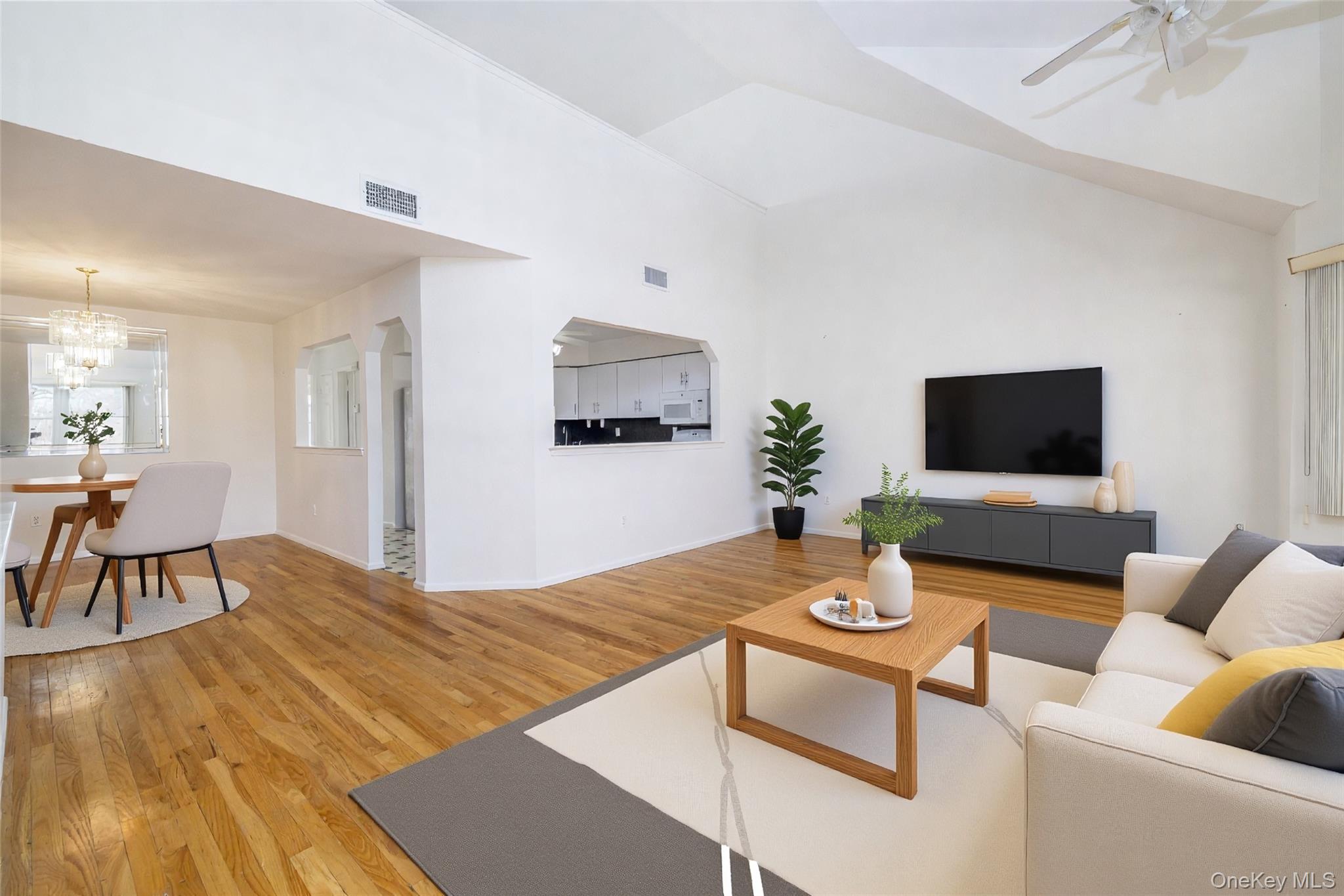 22 Ridgewood Drive Wantagh, NY 11793 - Photo 7 of 26