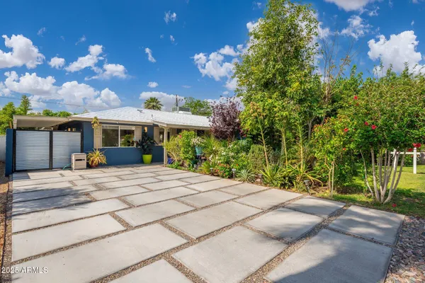 $520,000 | 2219 West Catalina Drive, Phoenix, AZ 85015