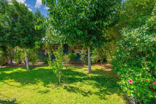 $520,000 | 2219 West Catalina Drive, Phoenix, AZ 85015