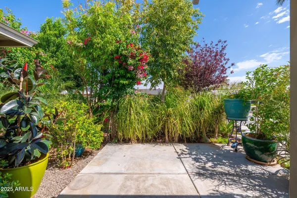 $520,000 | 2219 West Catalina Drive, Phoenix, AZ 85015