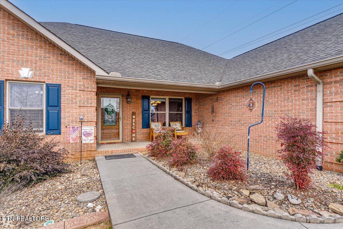 1012 Andover Boulevard Alcoa, TN 37701 - Photo 3 of 58 08-Front Door A1