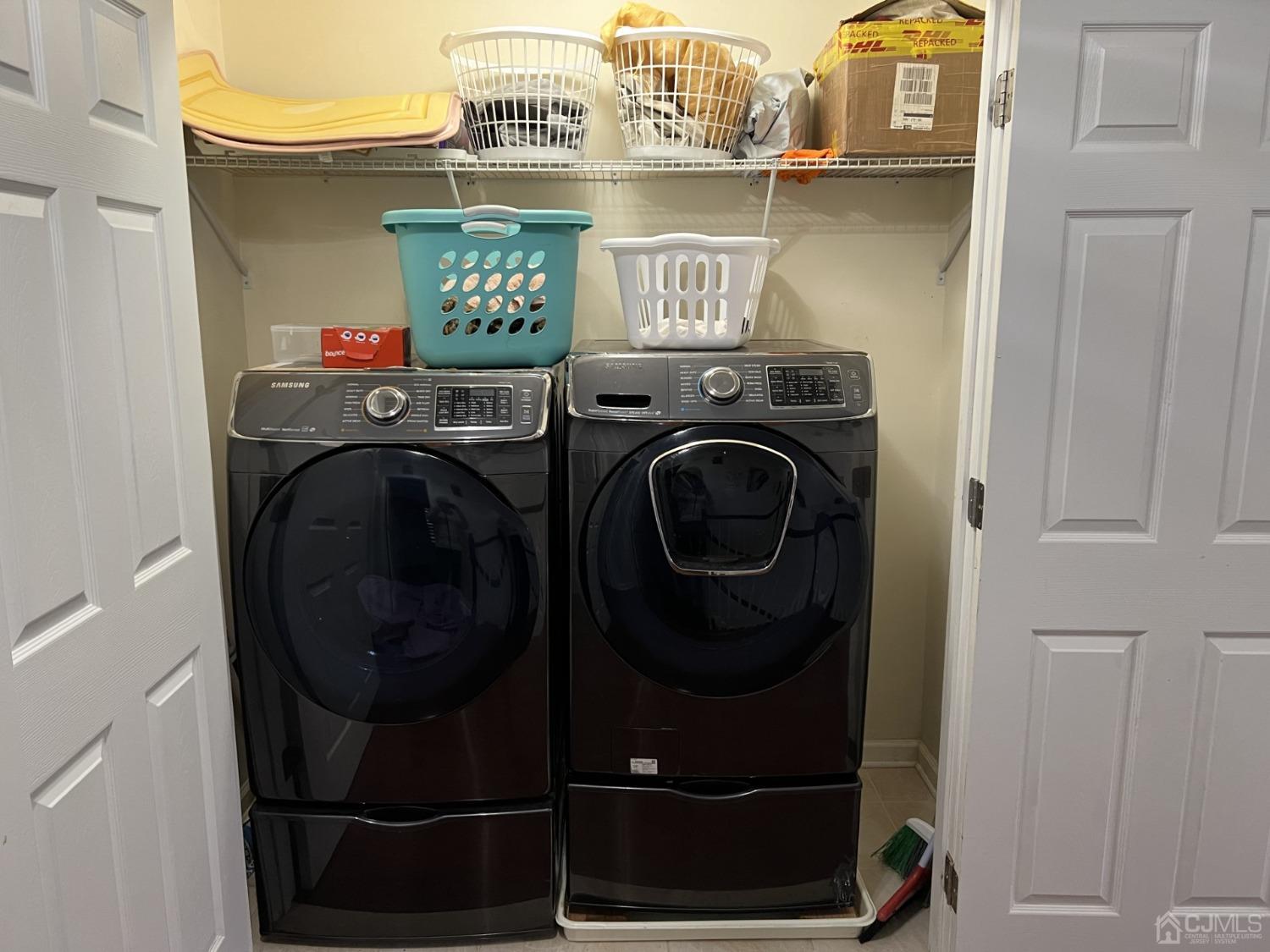 116 B Street Port Reading, NJ 07064 - Photo 19 of 30 a utility room with dryer and washer