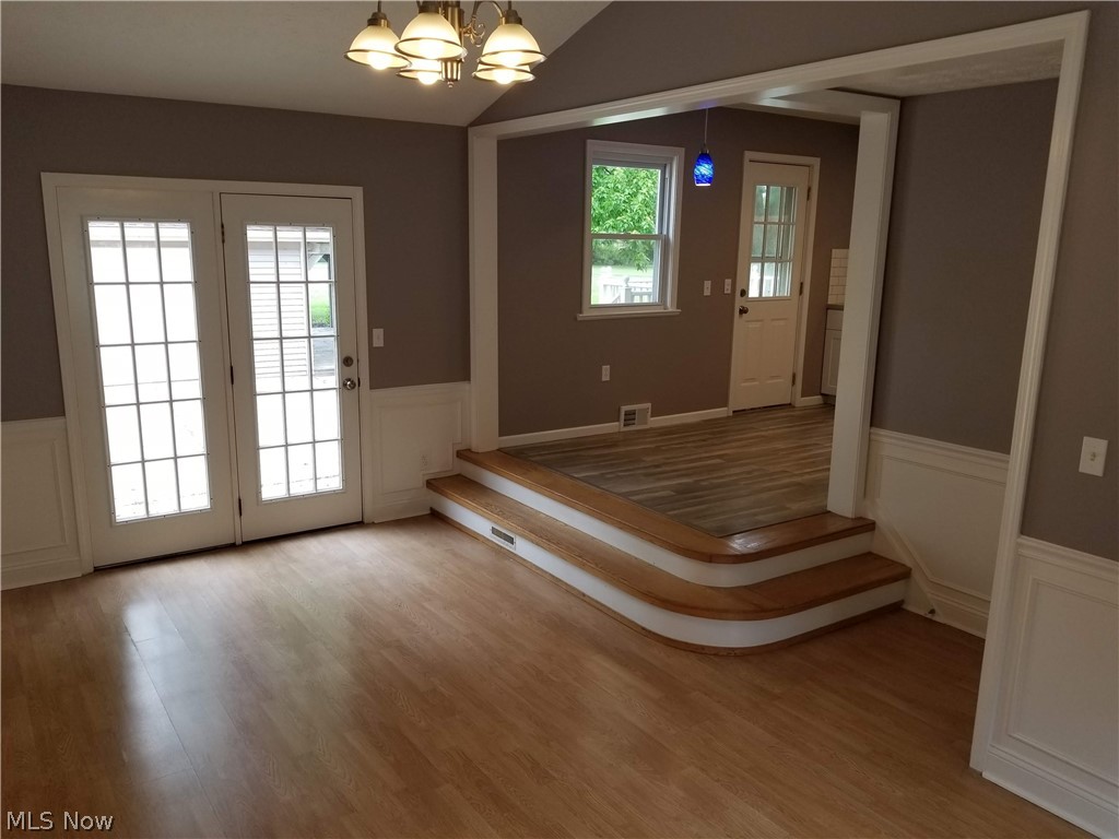 18538 Sheldon Road Brook Park, OH 44142 - Photo 5 of 23 Gallery Image 5