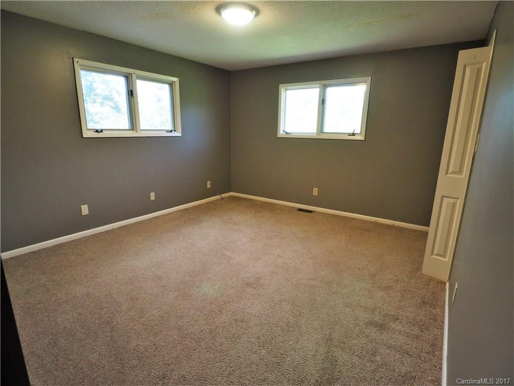 1141 Finger Bridge Road Hickory, NC 28602 - Photo 11 of 16 Gallery Image 11