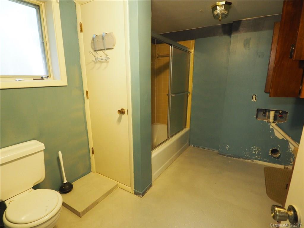 1141 Finger Bridge Road Hickory, NC 28602 - Photo 14 of 16 Gallery Image 14