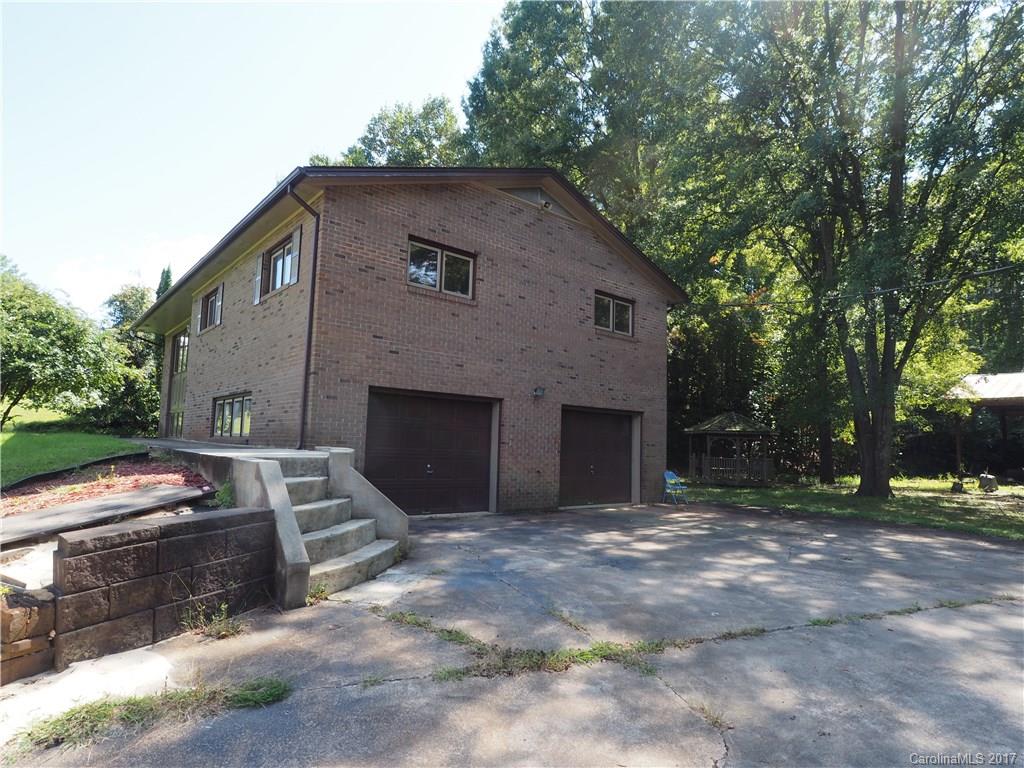 1141 Finger Bridge Road Hickory, NC 28602 - Photo 3 of 16 Gallery Image 3