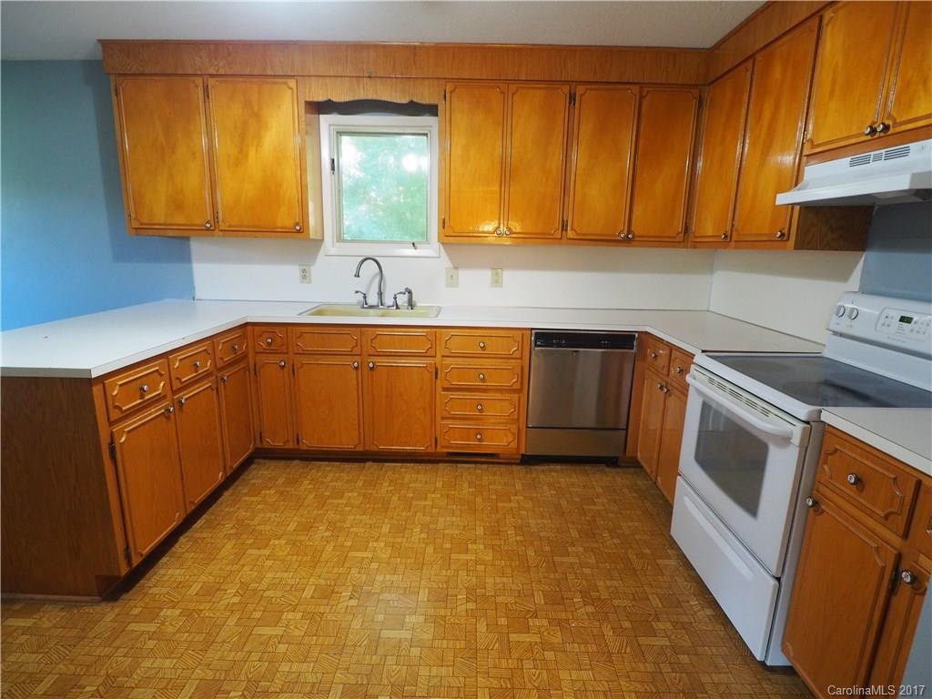 1141 Finger Bridge Road Hickory, NC 28602 - Photo 8 of 16 Gallery Image 8