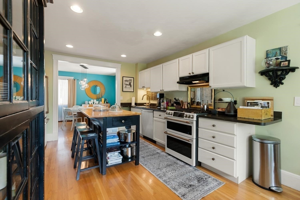 635 Adams Street Milton, MA 02186 - Photo 8 of 30