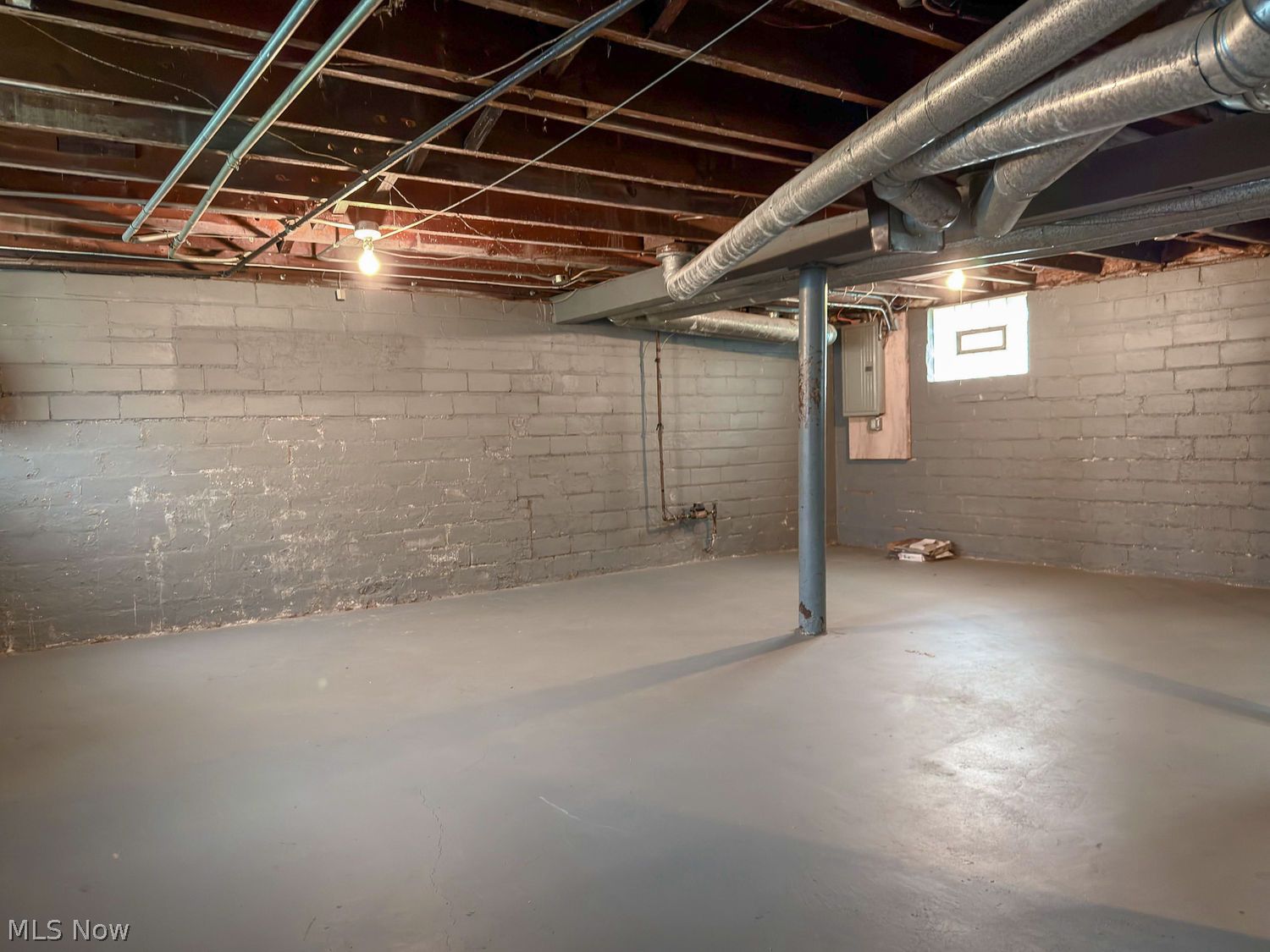 12721 North Road Cleveland, OH 44111 - Photo 21 of 30 Gallery Image 21