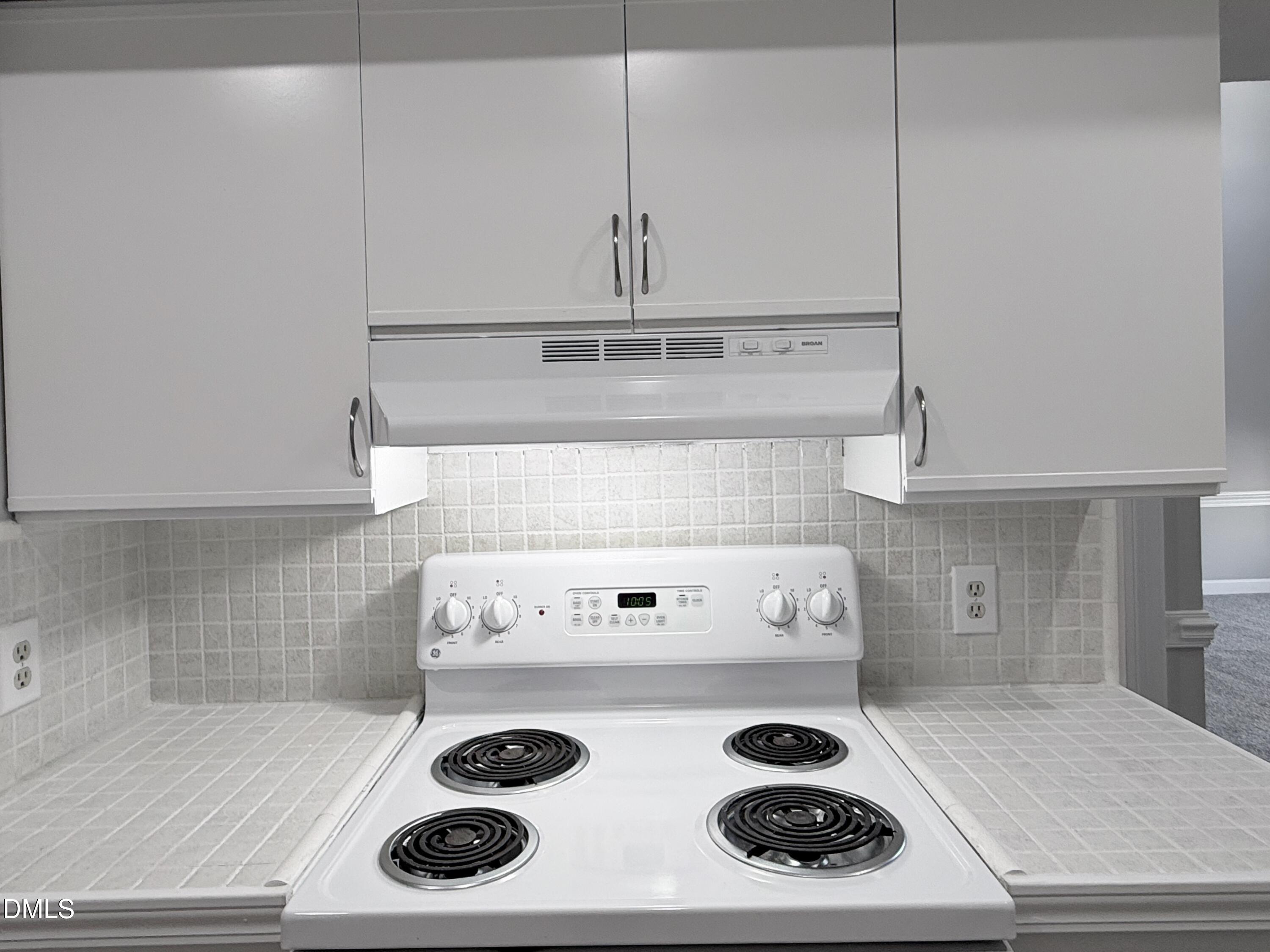 7040 Sandy Forks Road, Unit 205 Raleigh, NC 27615 - Photo 16 of 56 IMG_5533