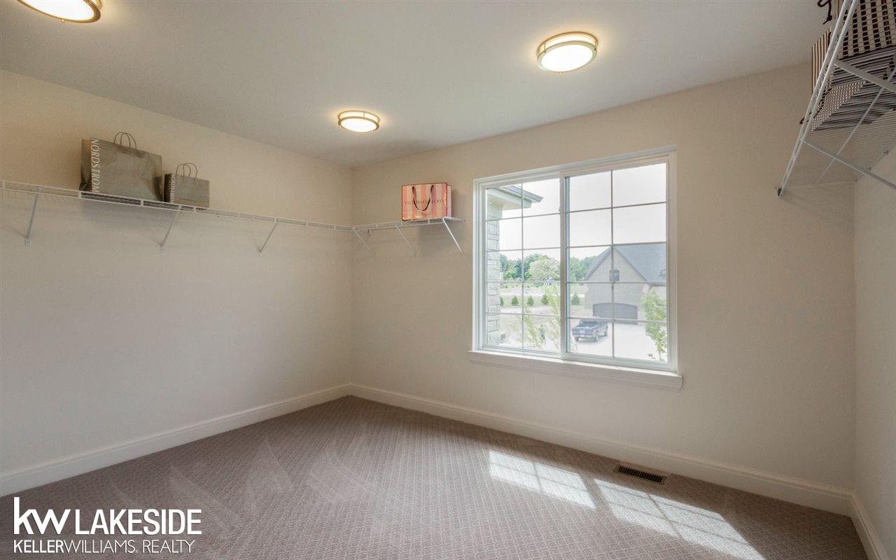 1719 Traceky, Unit 275 Rochester Hills, MI 48306 - Photo 28 of 39