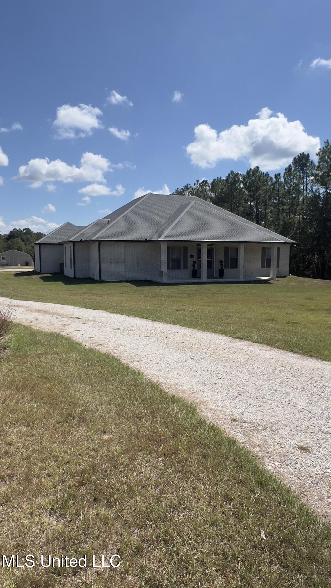 17376 C J Dellie Road Saucier, MS 39574 - Photo 5 of 10 IMG_8227