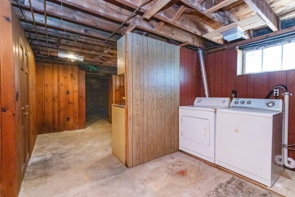 90 Walnut Street Walpole, MA 02081 - Photo 25 of 38