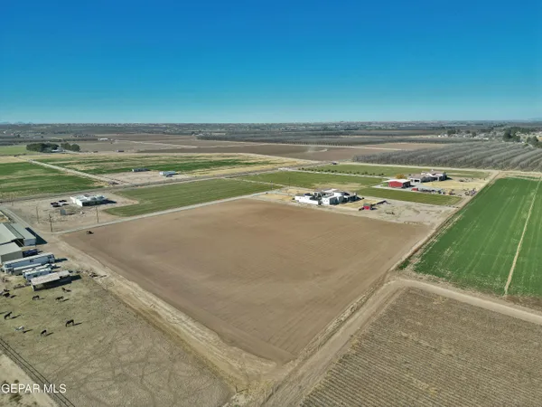 $510,000 | R1908646 Heavenly Lane, Anthony, NM 88021