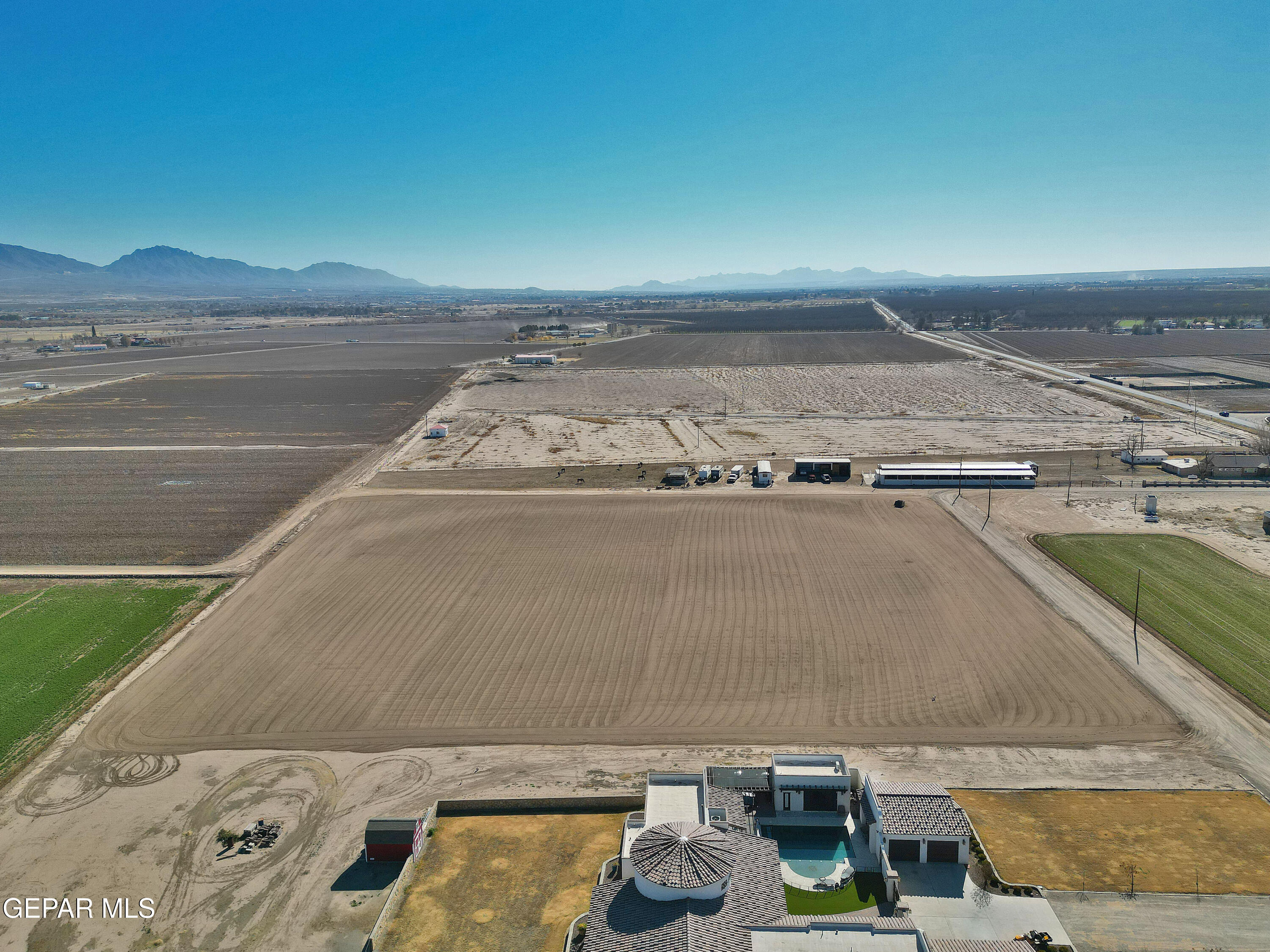 R1908646 Heavenly Lane Anthony, NM 88021 - Photo 15 of 15 a close view of stove top oven