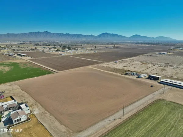 $510,000 | R1908646 Heavenly Lane, Anthony, NM 88021