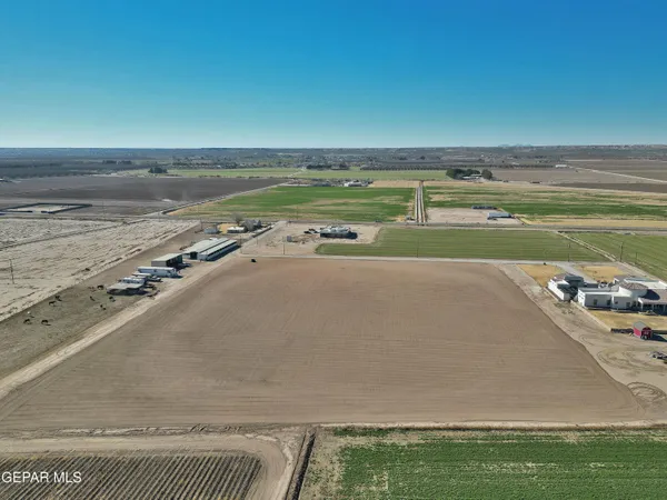 $510,000 | R1908646 Heavenly Lane, Anthony, NM 88021