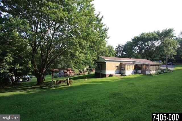 12 Fake Hollow Road York, PA 17406 - Photo 5 of 10 Gallery Image 5