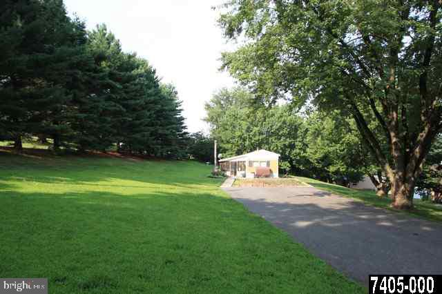 12 Fake Hollow Road York, PA 17406 - Photo 8 of 10 Gallery Image 8
