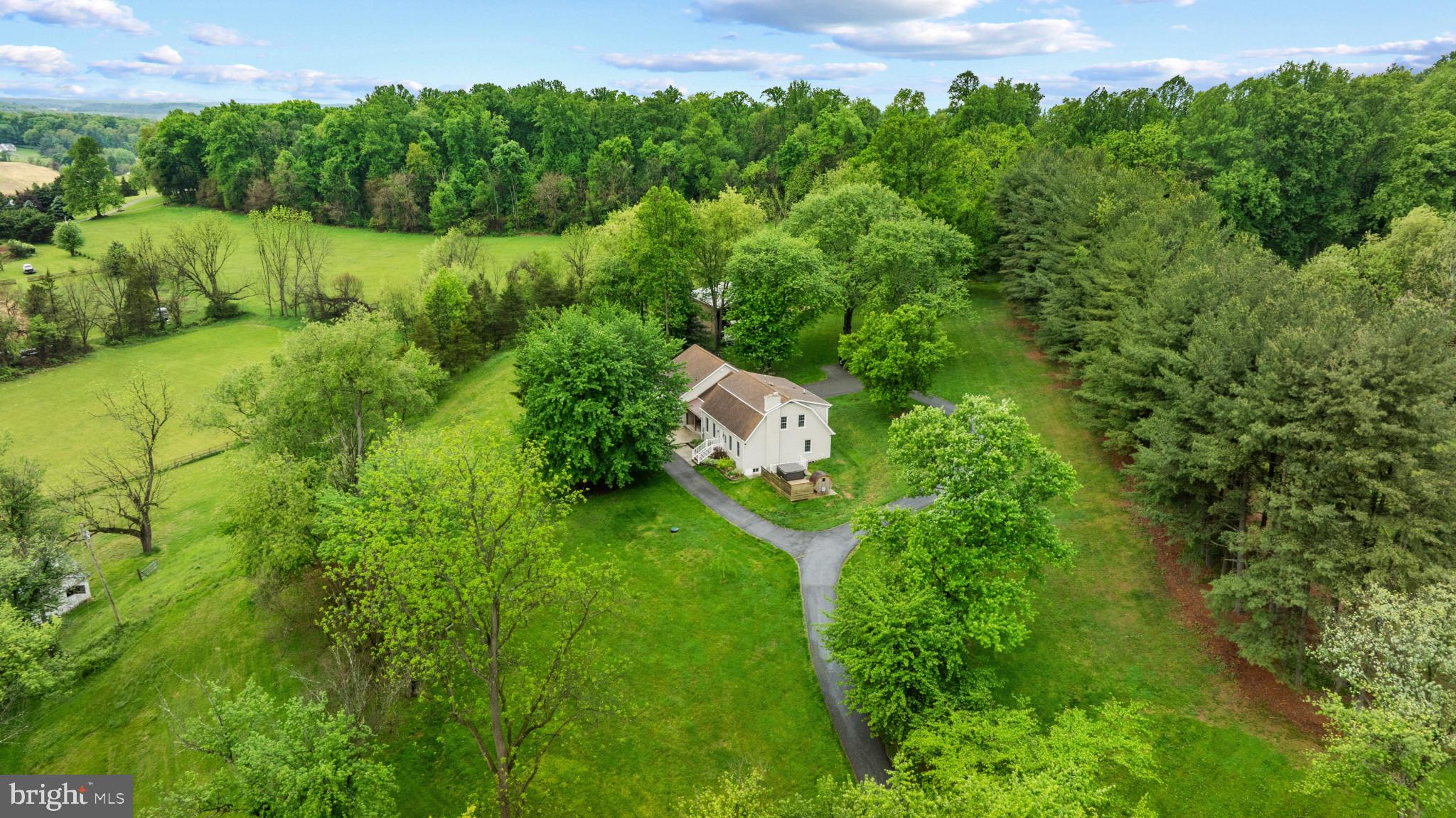 8730 Mapleville Road Mount Airy, MD 21771 - Photo 2 of 91