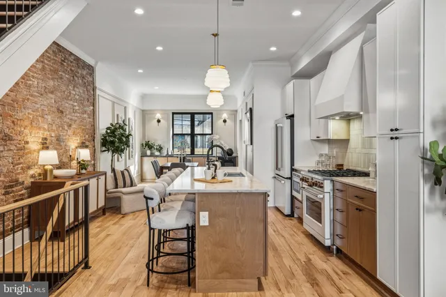 $749,900 | 1635 South 5th Street, Philadelphia, PA 19148