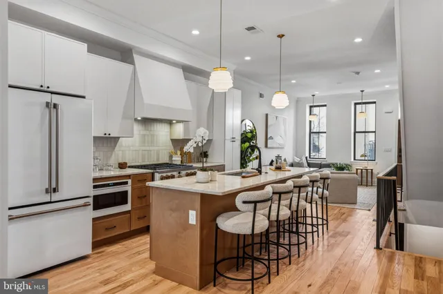 $749,900 | 1635 South 5th Street, Philadelphia, PA 19148