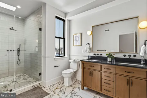 $749,900 | 1635 South 5th Street, Philadelphia, PA 19148