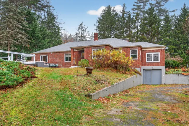 $435,000 | 122 Belgrade Road, Oakland, ME 04963