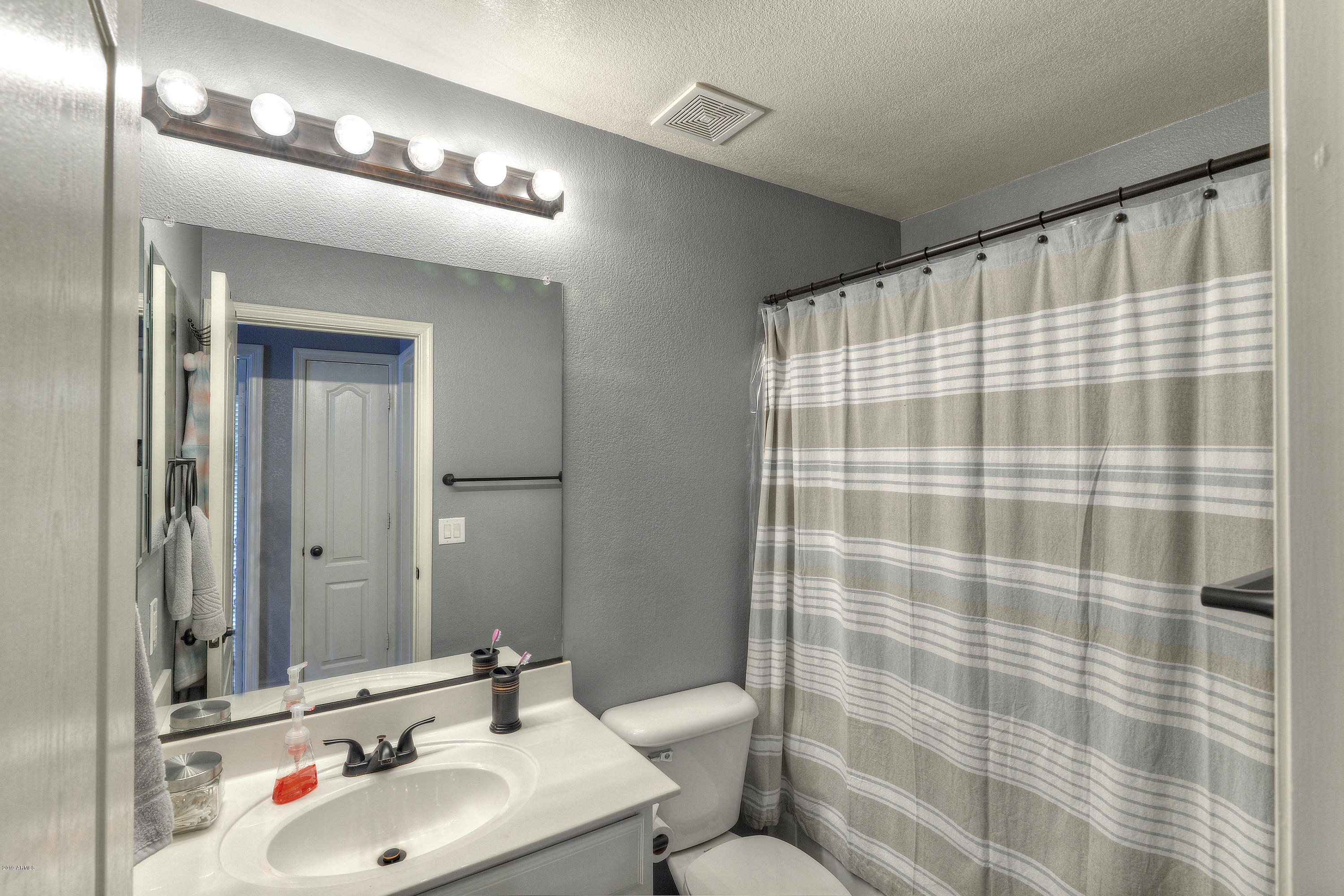 2447 West Via Dona Road Phoenix, AZ 85085 - Photo 12 of 16 MDF_1722_3_4