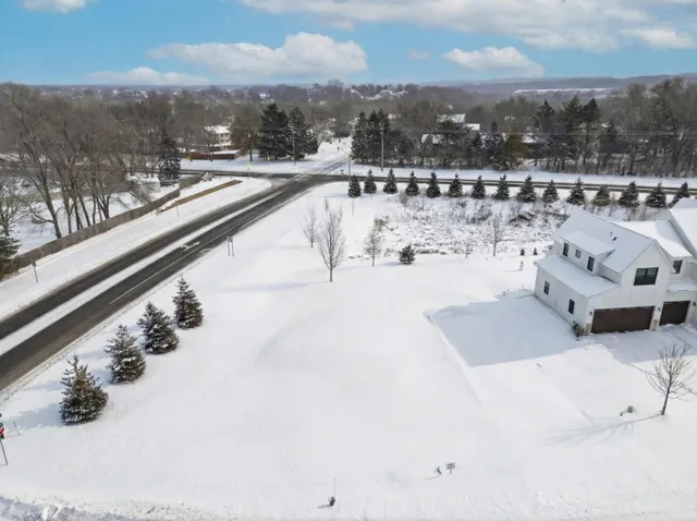 $290,000 | 3998 Haven Woods Court, Eagan, MN 55123