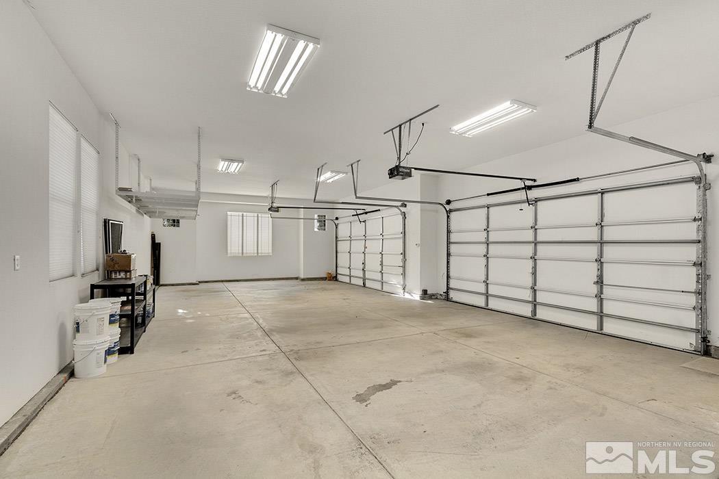 2200 South Tesuque Road Reno, NV 89511 - Photo 23 of 28 a view of a garage