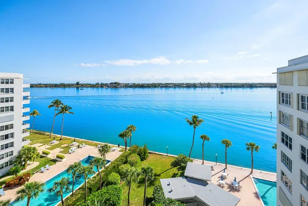 $4,500 | 2600 North Flagler Drive, Unit PH 4, West Palm Beach, FL 33407