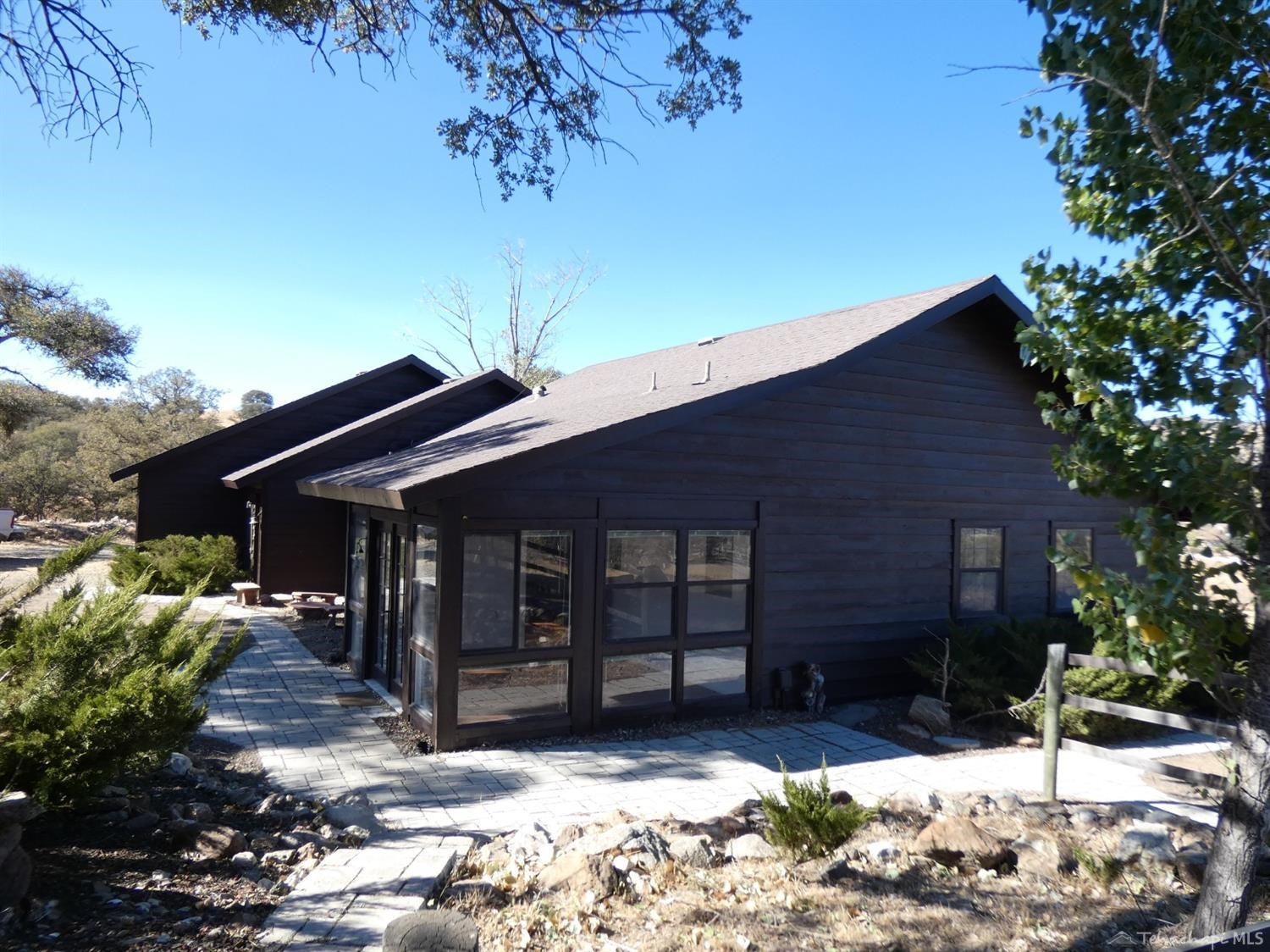 21658 Highline Road Tehachapi, CA 93561 - Photo 8 of 26 Gallery Image 8
