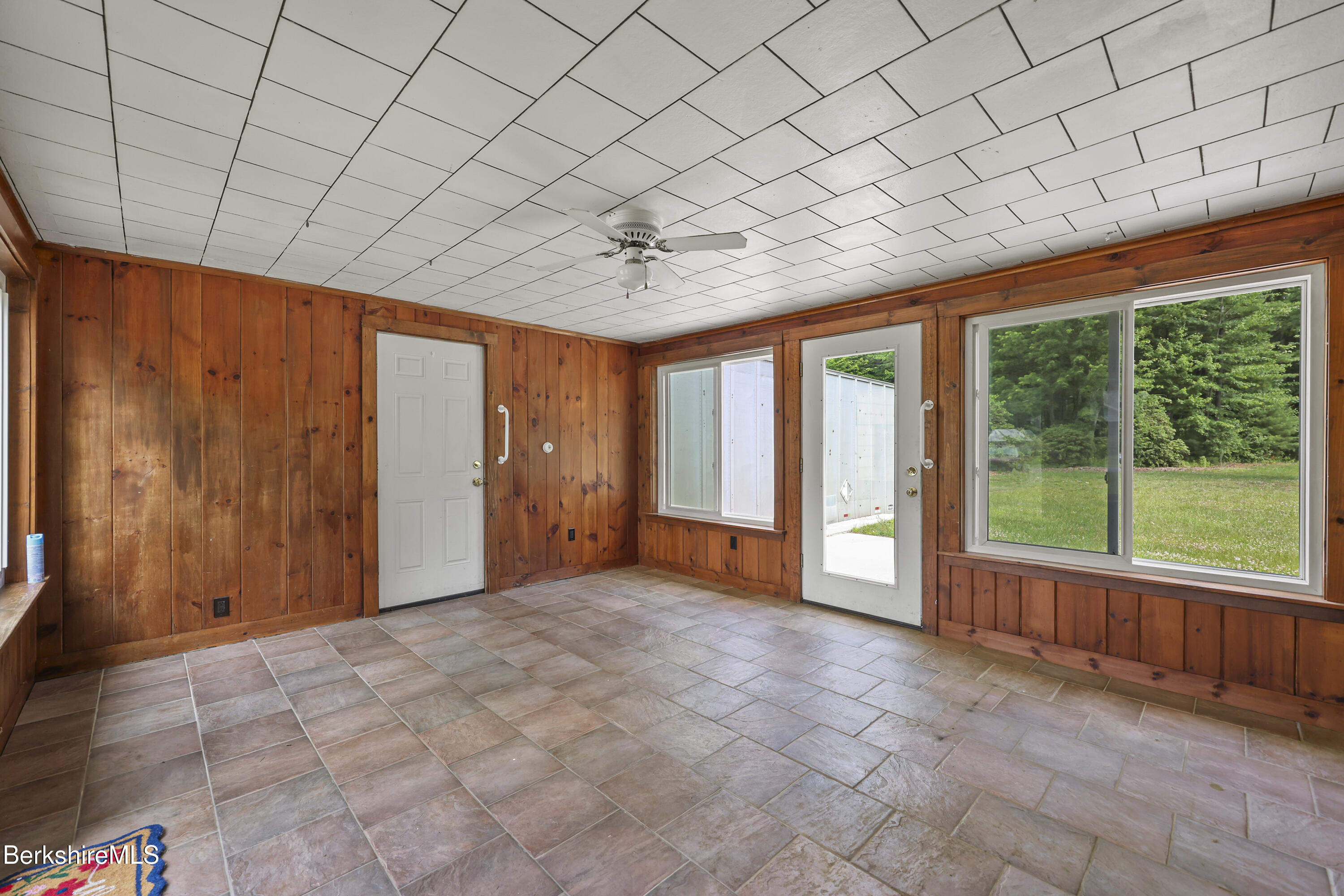397 Clayton Road Sheffield, MA 01222 - Photo 5 of 37 HEATED SUNROOM