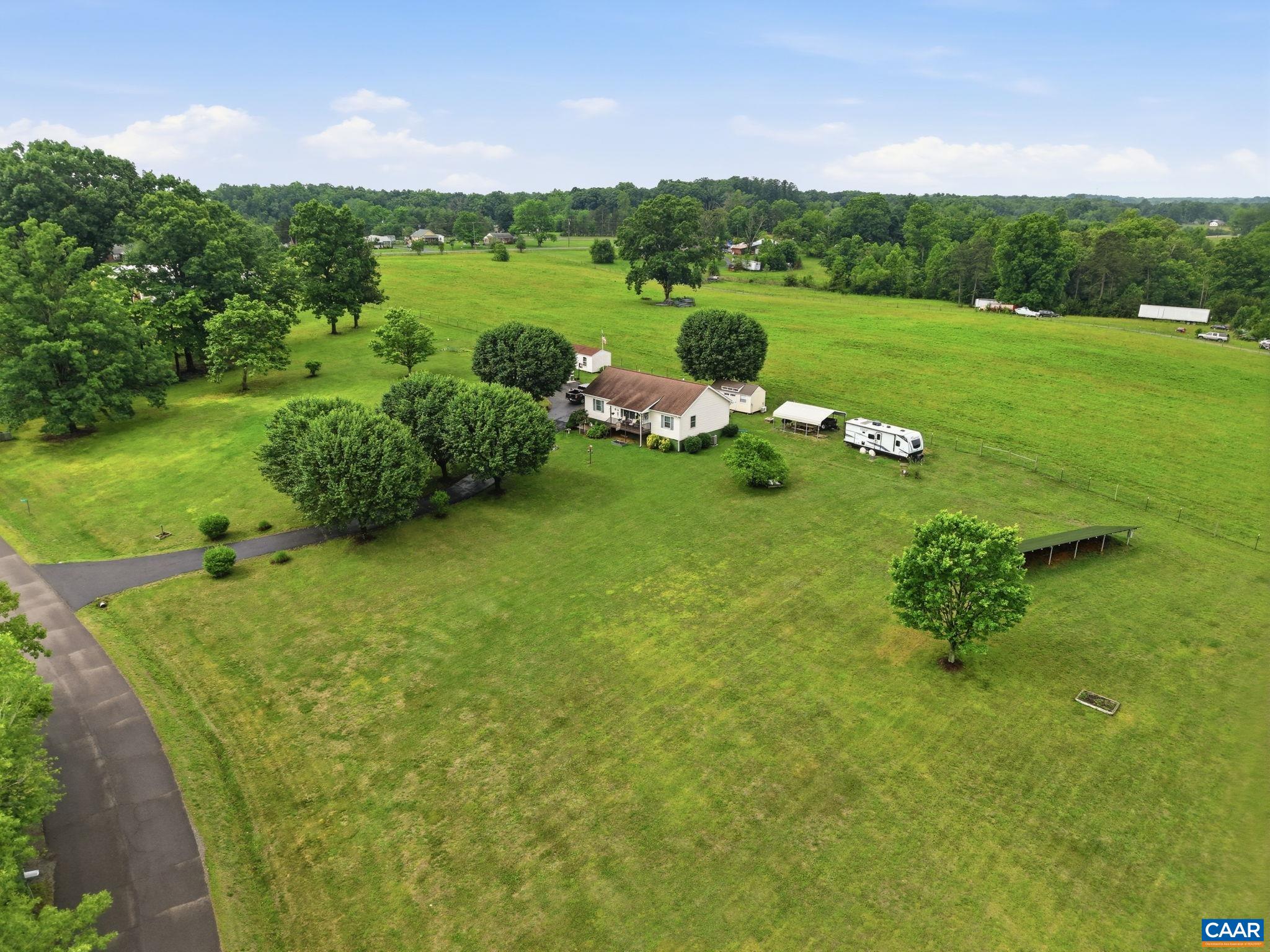 9402 Cedar Hollow Road Unionville, VA 22567 - Photo 7 of 73