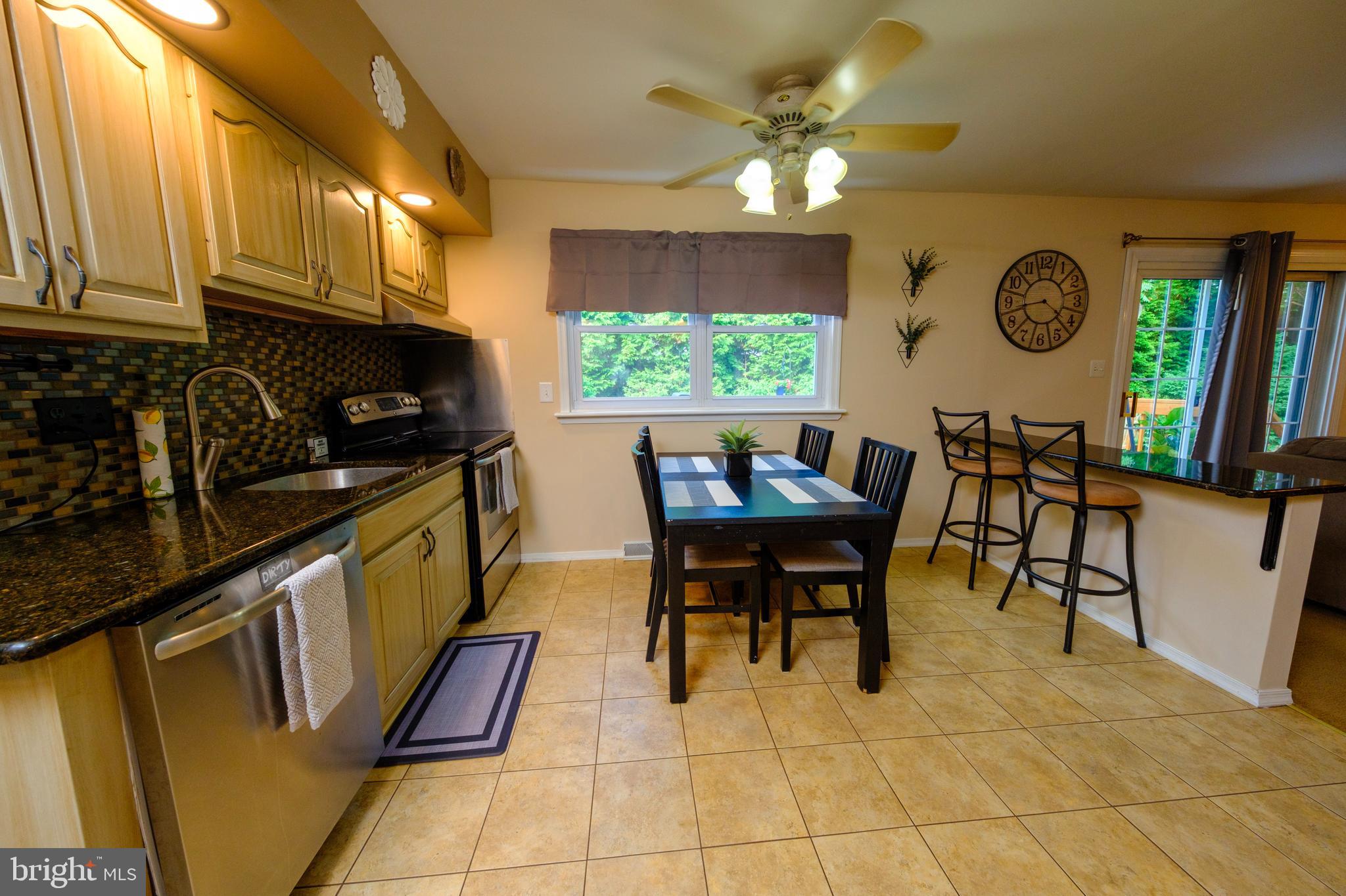 2124 Magnolia Court Cinnaminson, NJ 08077 - Photo 11 of 50 Kitchen