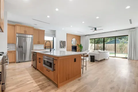 $1,699,000 | 6008 Kenwood Avenue, Dallas, TX 75206